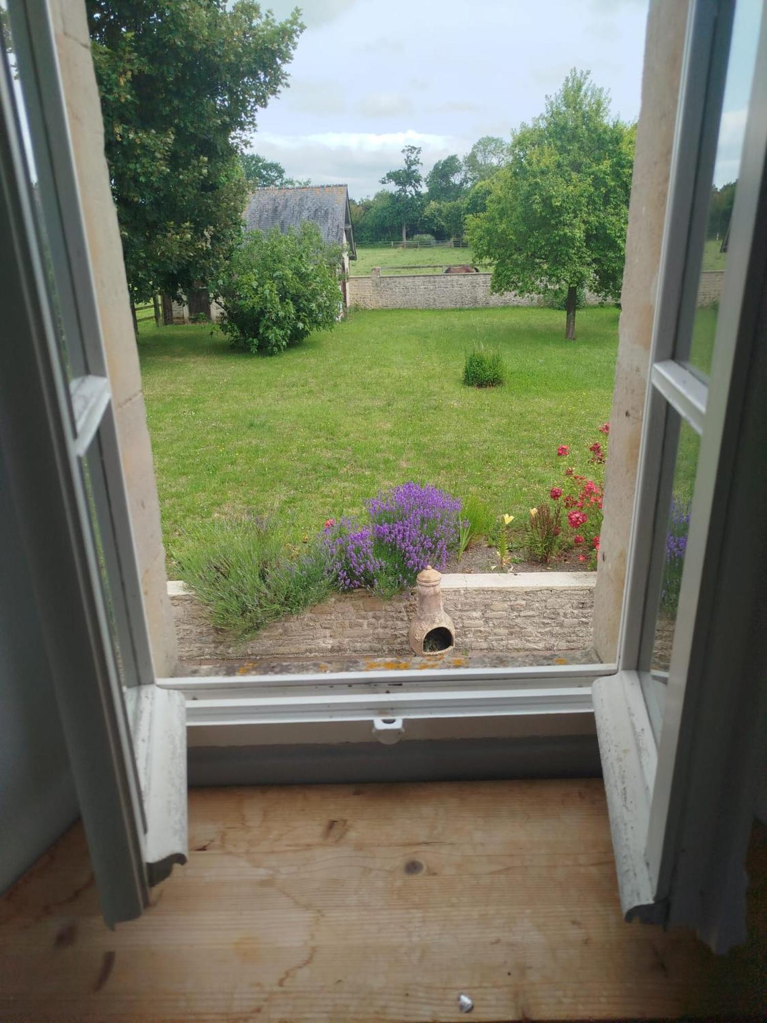 Maison De Charme Tour-en-Bessin Exterior photo